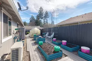 404 Lindilu Ln, Cave Junction, OR 97523 - Photo 42