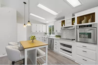 17717 Highway 58, Crescent Lake, OR 97733 - Photo 10