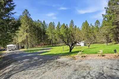 916 Ferry Road, Grants Pass, OR 97526 - Photo 38