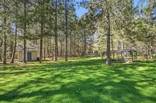 916 Ferry Rd, Grants Pass, OR 97526 - Photo 54