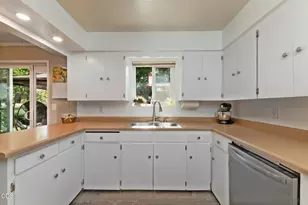 324 Stanley Ave, Medford, OR 97504 - Photo 8