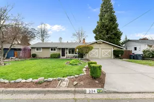 324 Stanley Ave, Medford, OR 97504 - Photo 2