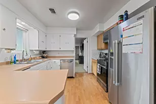 324 Stanley Ave, Medford, OR 97504 - Photo 6