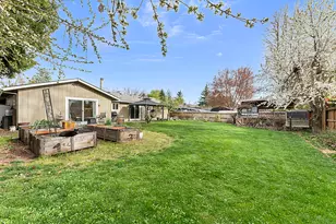 324 Stanley Ave, Medford, OR 97504 - Photo 26