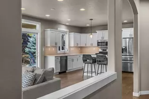 1801 NE Shadowcrest Wy, Bend, OR 97701 - Photo 18