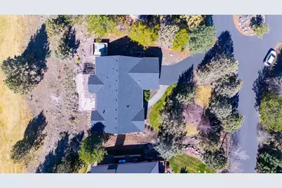 387 Goshawk Court, Redmond, OR 97756 - Photo 10