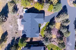 387 Goshawk Ct, Redmond, OR 97756 - Photo 10