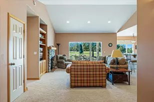 387 Goshawk Ct, Redmond, OR 97756 - Photo 14