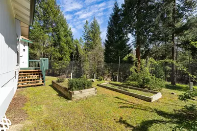 2276 Azalea Drive, Grants Pass, OR 97526 - Photo 38