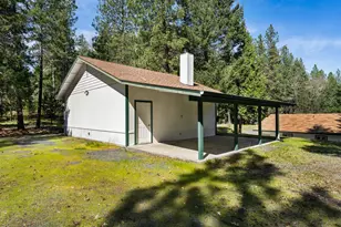 2276 Azalea Dr, Grants Pass, OR 97526 - Photo 44