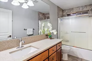 60923 Grand Targhee Dr, Bend, OR 97702 - Photo 34