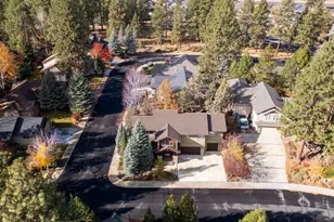 60923 Grand Targhee Dr, Bend, OR 97702 - Photo 50