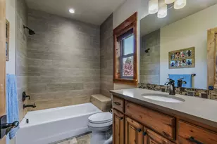 17358 Ivy Ln, Sisters, OR 97759 - Photo 28