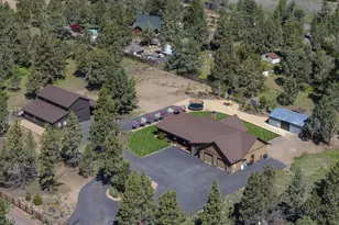 17358 Ivy Ln, Sisters, OR 97759 - Photo 2