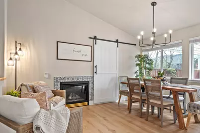 858 NW Poplar Place, Redmond, OR 97756 - Photo 8