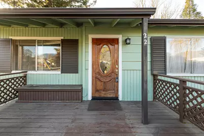 22 SW Elm Street, Grants Pass, OR 97526 - Photo 4