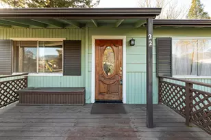 22 SW Elm St, Grants Pass, OR 97526 - Photo 4