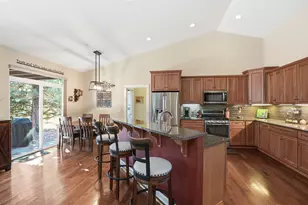 2440 Linnet Ln, Redmond, OR 97756 - Photo 8