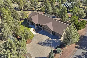 2440 Linnet Ln, Redmond, OR 97756 - Photo 2