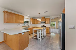 2188 Marie Dr, Grants Pass, OR 97526 - Photo 12