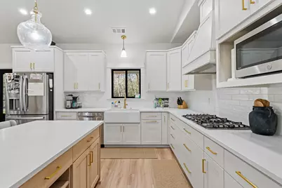 1398 Ellison Lp, Merlin, OR 97532 - Photo 12