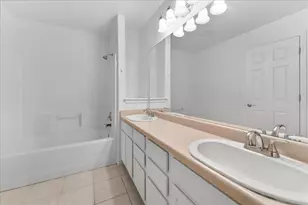 647 Shadow Way, Central Point, OR 97502 - Photo 12