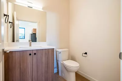 371 NW 19th Street #101, Redmond, OR 97756 - Photo 10