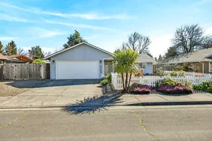 2366 Winslow Park Dr, Medford, OR 97504 - Photo 42