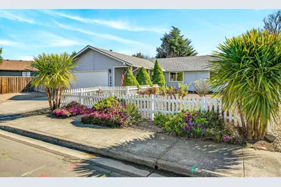 2366 Winslow Park Drive, Medford, OR 97504 - Photo 2