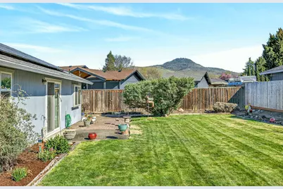 2366 Winslow Park Drive, Medford, OR 97504 - Photo 36