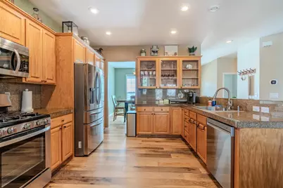 3059 Sycamore Way, Medford, OR 97504 - Photo 10