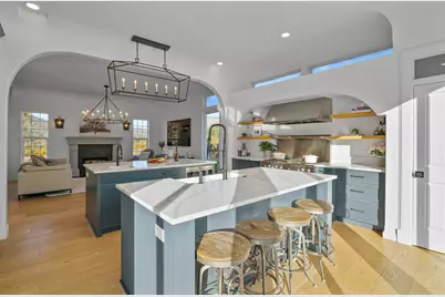 7499 Highway 238, Jacksonville, OR 97530 - Photo 16