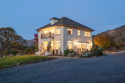 7499 Highway 238, Jacksonville, OR 97530 - Photo 36