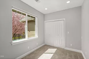 1868 NW F St, Grants Pass, OR 97526 - Photo 16
