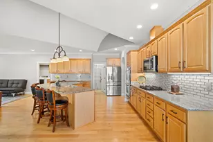 1868 NW F St, Grants Pass, OR 97526 - Photo 6