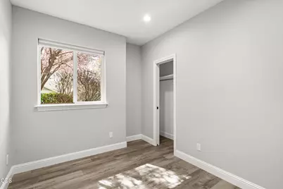 1868 NW F Street, Grants Pass, OR 97526 - Photo 28