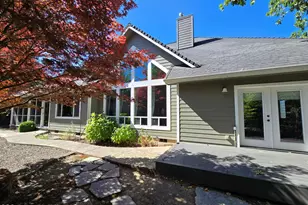1868 NW F St, Grants Pass, OR 97526 - Photo 34