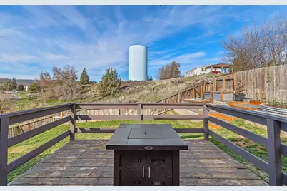 2030 Sargent Avenue, Klamath Falls, OR 97601 - Photo 28