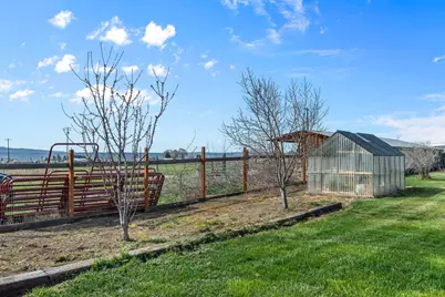 4886 NW Mint Lane, Prineville, OR 97754 - Photo 28