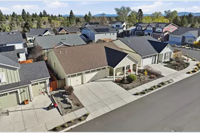 1227 NE Hoover Loop, Bend, OR 97701 - Photo 4