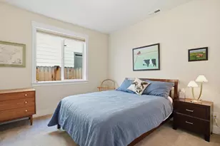 1227 NE Hoover Loop, Bend, OR 97701 - Photo 28