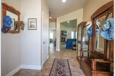 9280 Arant Road, Klamath Falls, OR 97603 - Photo 4