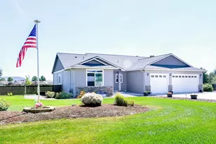 9280 Arant Rd, Klamath Falls, OR 97603 - Photo 2