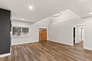 17008 Sharp Dr, Bend, OR 97707 - Photo 12