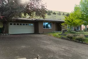 1619 Kimberly Dr, Klamath Falls, OR 97603 - Photo 1