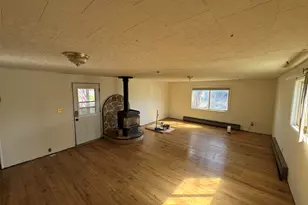 3444 Chelsea St, Klamath Falls, OR 97601 - Photo 2