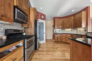 6720 NW Larch Dr, Redmond, OR 97756 - Photo 12