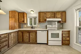 4624 S Pacific Hwy, Phoenix, OR 97535 - Photo 10