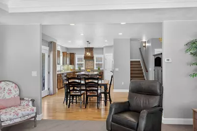 661 Forest Ridge Drive, Medford, OR 97504 - Photo 12