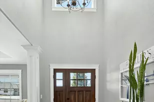 661 Forest Ridge Dr, Medford, OR 97504 - Photo 4